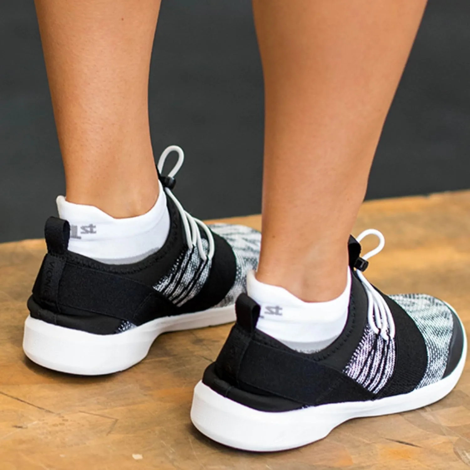 OS1st FS4 Plantar Fasciitis No Show Socks relives plantar fasciitis, heel/arch pain and improves circulation